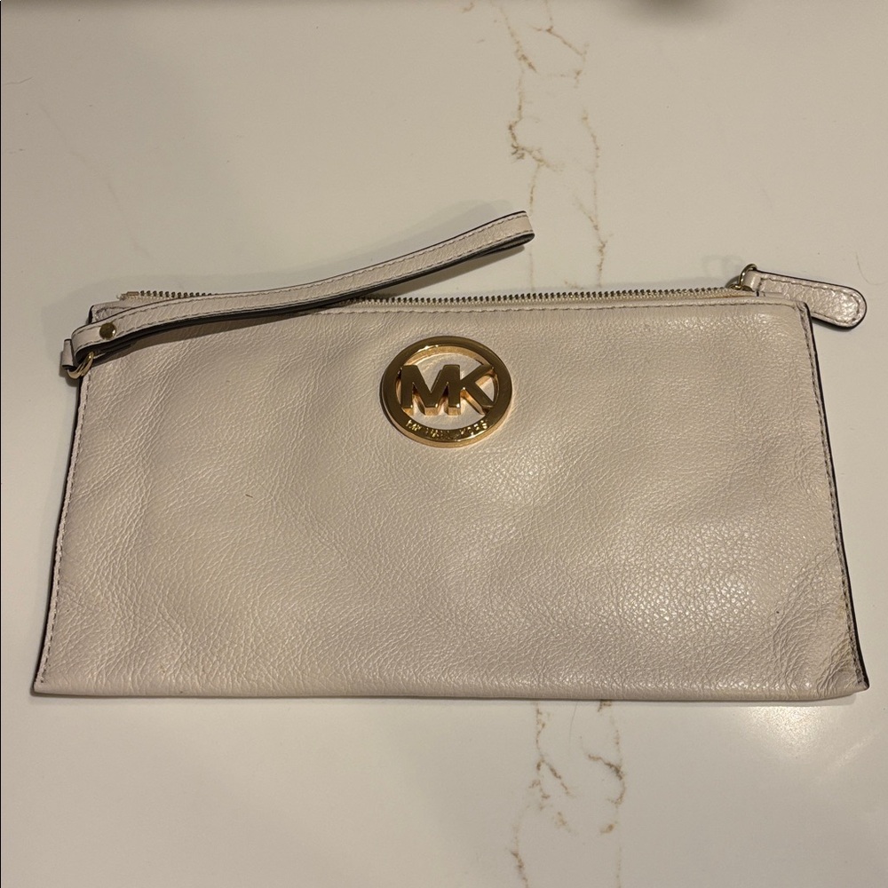 Michael Kors wristlet